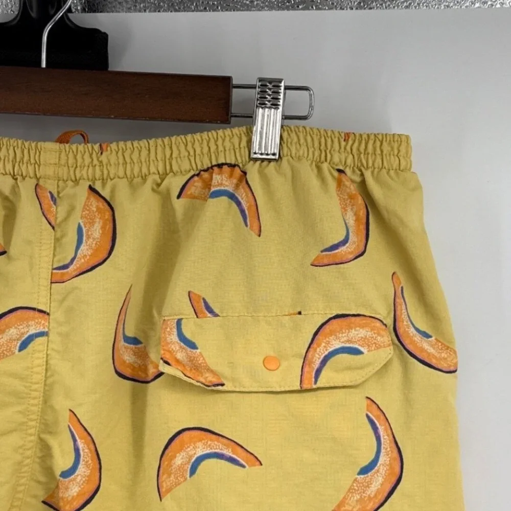 Patagonia Baggies 5 In Men XL Yellow Melon Cantaloupe Recycled Nylon Shorts